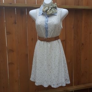 Sleeveless Lace Dress